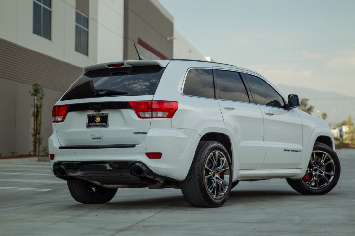 Sold 2013 Jeep Grand Cherokee SRT8 Alpine (BACK UP CAMERA & SPORT